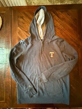 Texas Rangers Hoodie Women’s M Antigua Pullover Navy Cozy Sweatshirt